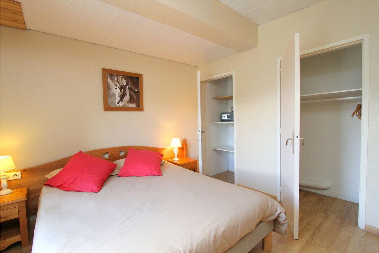 Hotel Le Sherpa เลส์เดอซาลป์ ภายนอก รูปภาพ